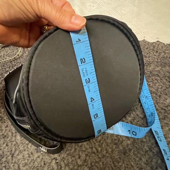 Versace parfums bucket bag - Picture 14 of 16